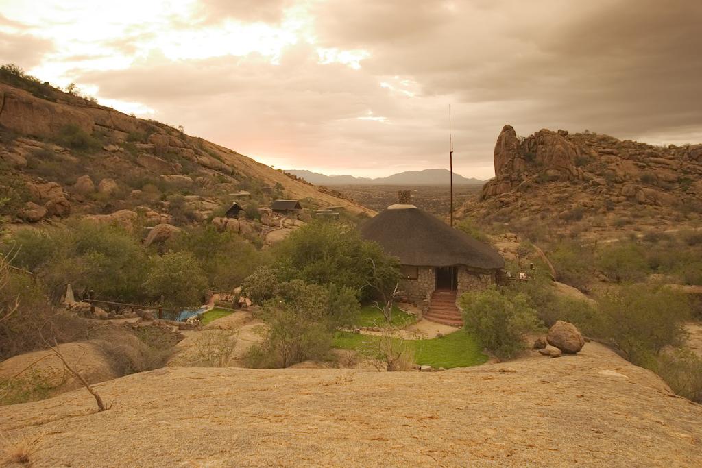 Erongo Wilderness Lodge Omaruru Zewnętrze zdjęcie