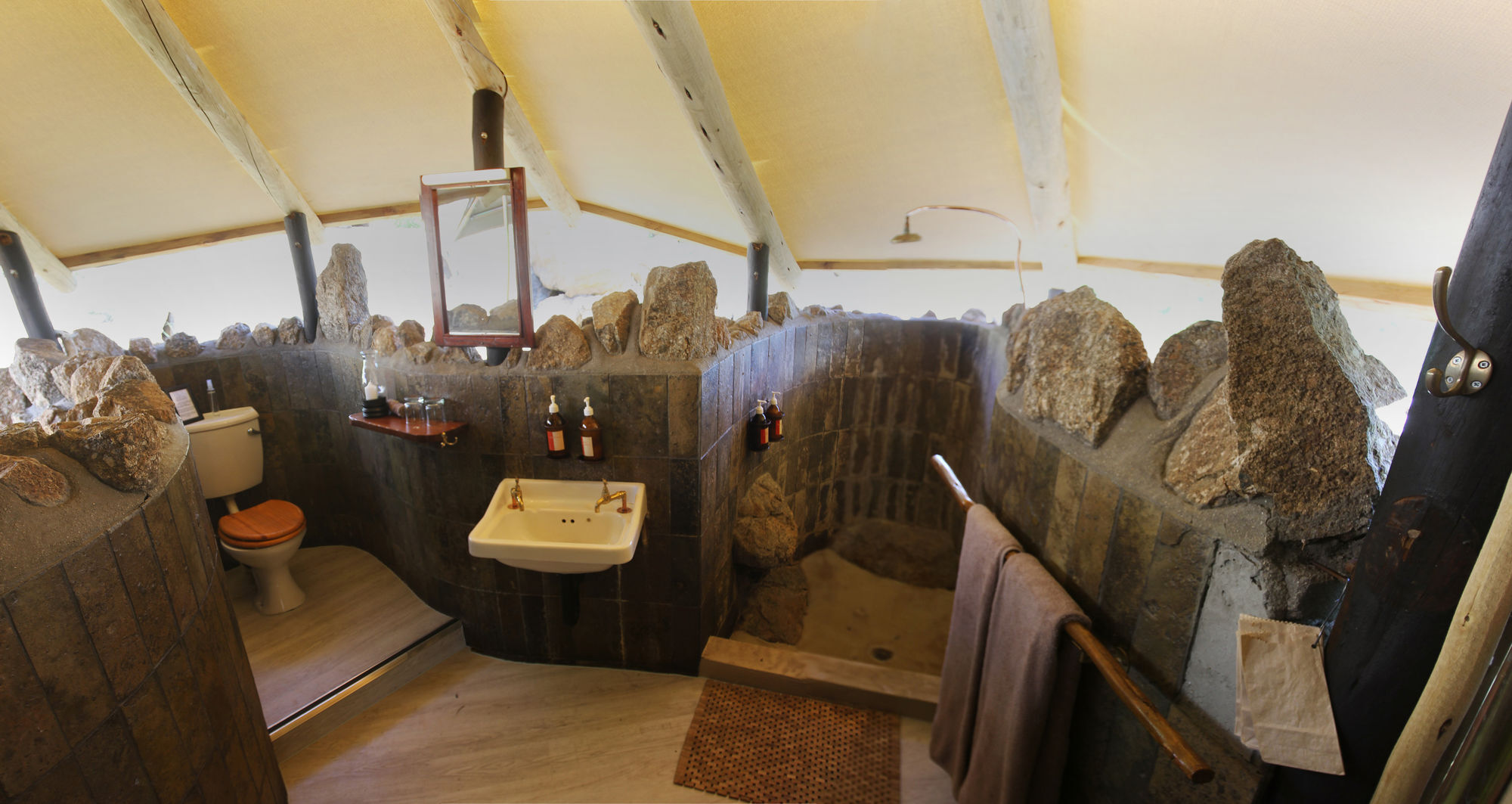 Erongo Wilderness Lodge Omaruru Zewnętrze zdjęcie